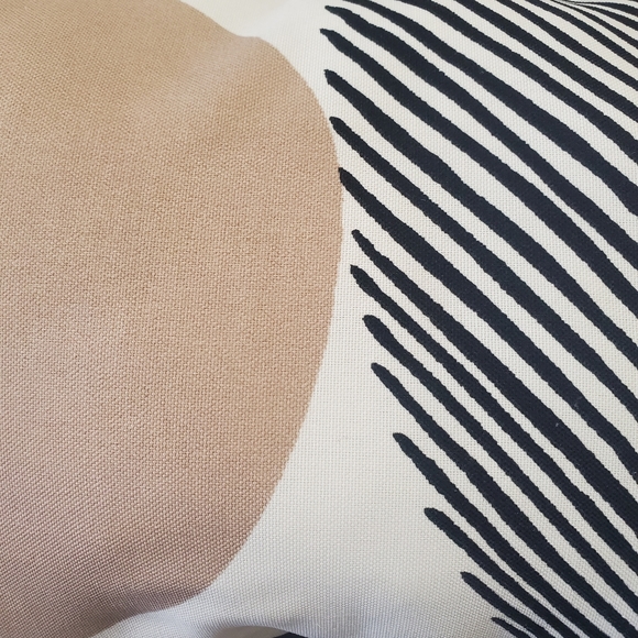 Lumbar Pillow - Picture 4 of 6